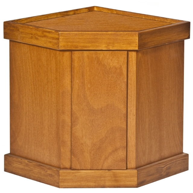 70442 Marineland Majesty 22x22 Pentagon Red Oak Stand Angle